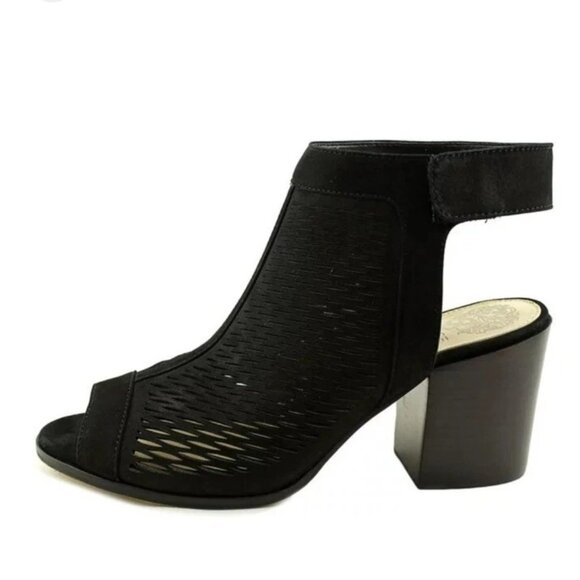 Vince Camuto Womens Lavette Black Leather Laser Cut Open Toe Sandal - Picture 1 of 11